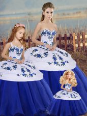 Sweetheart Sleeveless Quinceanera Gown Floor Length Embroidery and Bowknot Royal Blue Tulle