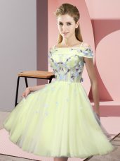 Yellow Lace Up Wedding Guest Dresses Appliques Short Sleeves Knee Length