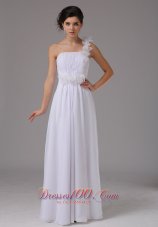 Hand Made Flowers Decorate One Shoulder and Waist For Simple Wedding Dress - Top Selling