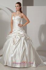 Formal A-line Sweetheart Chapel Train Taffeta Beading Wedding Dress