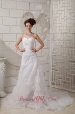 Exquisite A-line Sweetheart Wedding Dress Organza Appliques Court Train