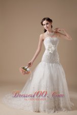 Fashionable Wedding Dress A-line Sweetheart Lace Hand Made Flower Brush Train
