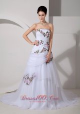 Pretty A-line Strapless Wedding Dress Court Train Tulle Appliques and Ruch
