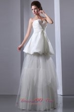 Gorgeous A-line Strapless Floor-length Taffeta and Tulle Wedding Dress