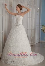 Exquisite A-Line / Princess Strapless Chapel Train Rolling Flowers Beading Wedding Dress