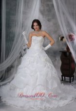 Washington Iowa Beaded and Appliques Decorate Bust Hand Made Flowers Pick-ups Organza Chapel Train Wedding Dress For 2013