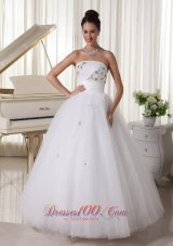 Tulle Beaded Bust and Hand Made Flowers Wedding Dress With A-line Strapless