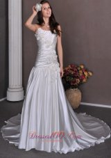 Gorgeous A-line Strapless Chapel Train Taffeta Hand Made Flowers Wedding Dress