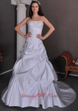 Classical A-line Strapless Chapel Train Taffeta Appliques With Beading Wedding Dress