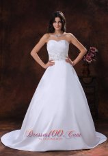 Sweetheart Neckline Satin Low Cost Wedding Dress With Beaded Decorate Waist In Show Low Arizona