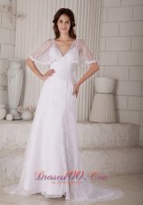 Sexy Column / Sheath V-neck Court Train Lace Wedding Dress