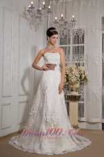 Beautiful A-line Strapless Court Train Lace Appliques Wedding Dress