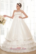 Luxurious A-line Strapless Floor-length Tulle and Taffeta Hand Made Flowers and Beading Wedding Dress