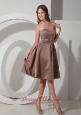 Cheap Beautiful Brown A-line Strapless Cocktail Dress Knee-length Satin Beading