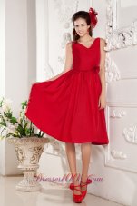 Cheap Red Bridesmaid Dress Under 100 A-line V-neck Knee-length Taffeta Hand Made Flowers