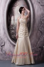 Lovely Champagne A-line Halter Prom Dress Taffeta Ruch Floor-length