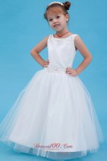 White A-line Scoop Flower Girl Dress Tulle Beading Floor-length