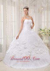 Exquisite White Quinceanera Dress Sweetheart Organza Appliques Ball Gown