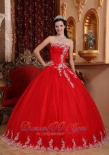 Inexpensive Red Quinceanera Dress Strapless Tulle Lace Appliques Ball Gown Pretty