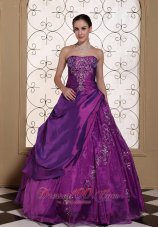Cheap Modest Purple Prom Dress For 2013 Taffeta and Organza With Embroidery