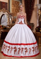 Cheap Gorgeous White Quinceanera Dress Sweetheart Taffeta Appliques Ball Gown