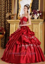 Classical Wine Red Quinceanera Dress Strapless Taffeta Appliques Ball Gown