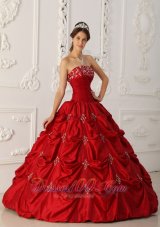 Elegant Wine Red Quinceanera Dress Strapless Taffeta Appliques and Beading Ball Gown