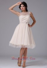 Bateau and Hand Made Flowers For Short Prom Dress With Tulle Knee-length