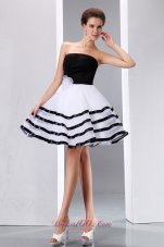 Black and White A-line Strapless Knee-length Taffeta and Organza Hand Made Flower Prom Dress