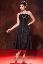 Modest Black A-line / Princess Strapless Prom Dress Tea-length Taffeta Hand Made Flowers