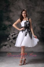 Modest White A-line One Shoulder Homecoming Dress Organza Lace Mini-length  Under 100
