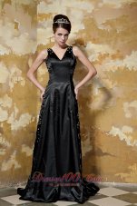 Fashion Black Column V-neck Brush Train Taffeta Sequins Prom Dress