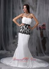 Celebrity Sexy Mermaid Strapless Chapel Train Chiffon Lace Wedding Dress