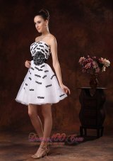 Black Appliques and Hand Made Flower Belt For White Cocktail / Homecoming Dress Mini-length  Cocktail Dress