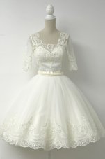 Deluxe Knee Length Zipper Womens Party Dresses White and In for Prom and Party with Lace