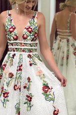 Sexy Multi-color Backless V-neck Appliques Prom Gown Tulle Sleeveless Sweep Train