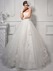 White Ball Gowns Tulle Sweetheart Sleeveless Beading and Appliques and Hand Made Flower Floor Length Lace Up Wedding Dresses