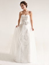 New Style Tulle Strapless Sleeveless Zipper Hand Made Flower Wedding Dresses in White